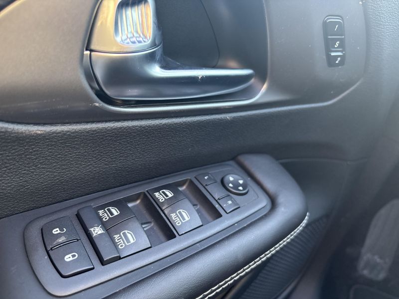 New 2026 Chrysler Pacifica SelectImage 22