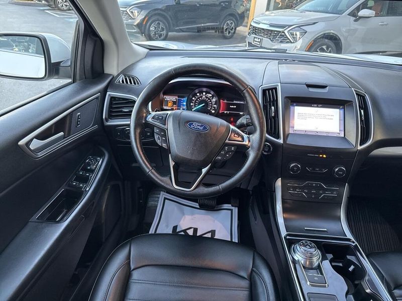 2019 Ford Edge SELImage 9