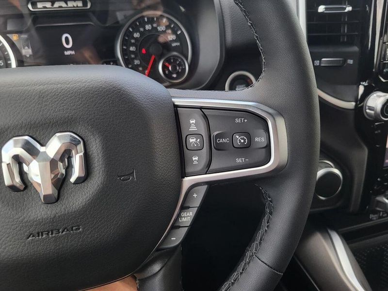 2025 RAM 1500 Lone Star Crew Cab 4x4 5