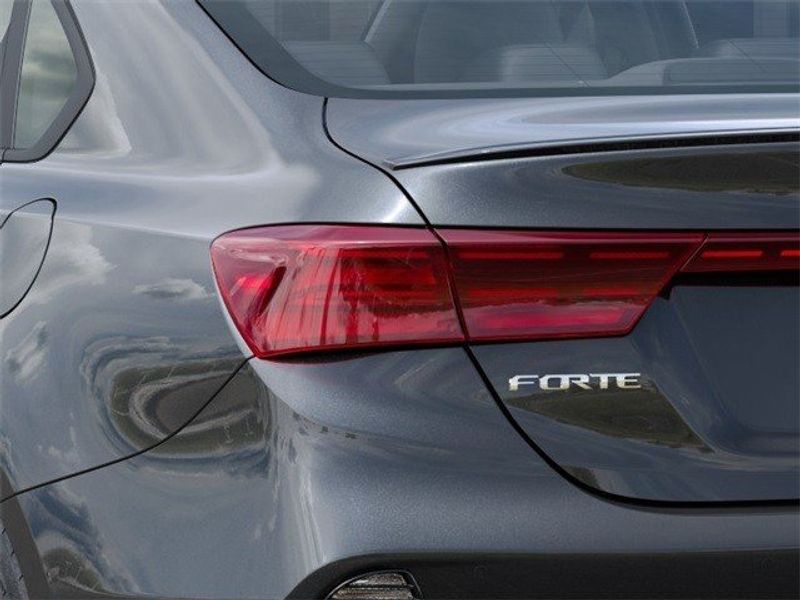 2024 Kia Forte GT-LineImage 11