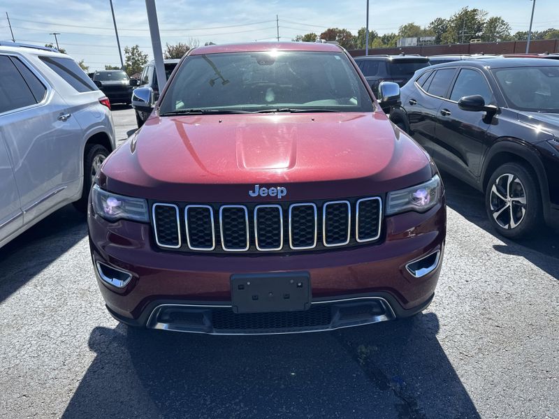 Used 2018 Jeep Grand Cherokee LimitedImage 2