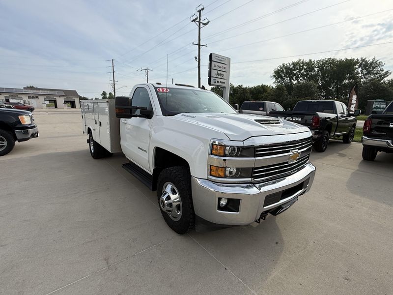 Used 2017 Chevrolet Silverado 3500HD Chassis LTImage 22