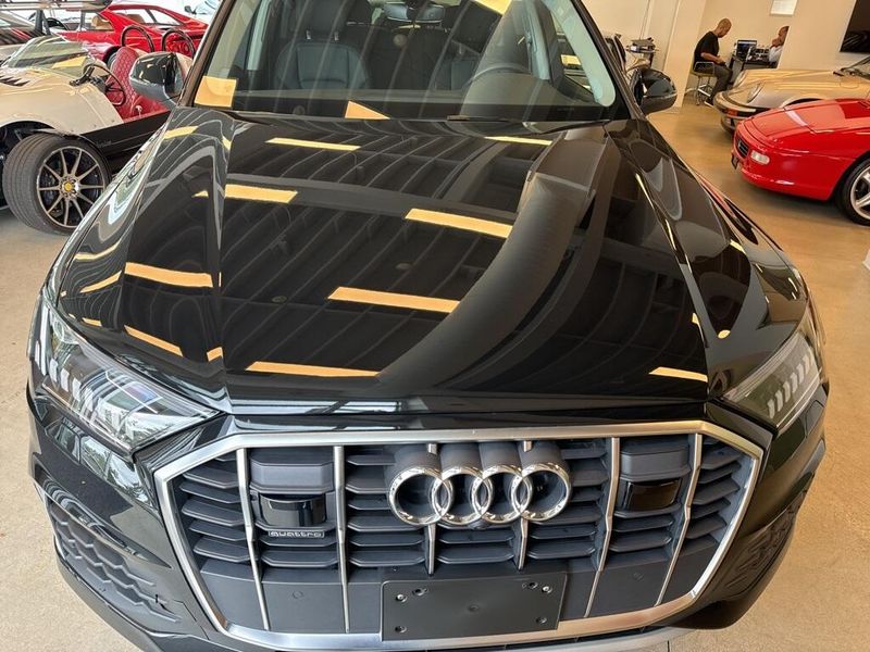 2024 Audi Q7 55 Premium PlusImage 3