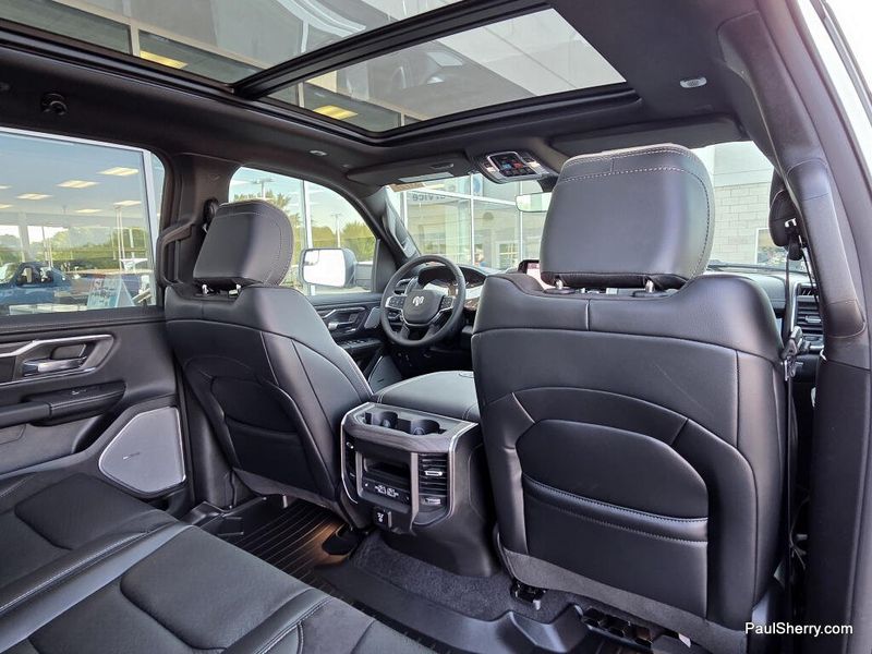 New 2026 RAM 1500 Laramie Crew Cab 4x4 5'7' Box
