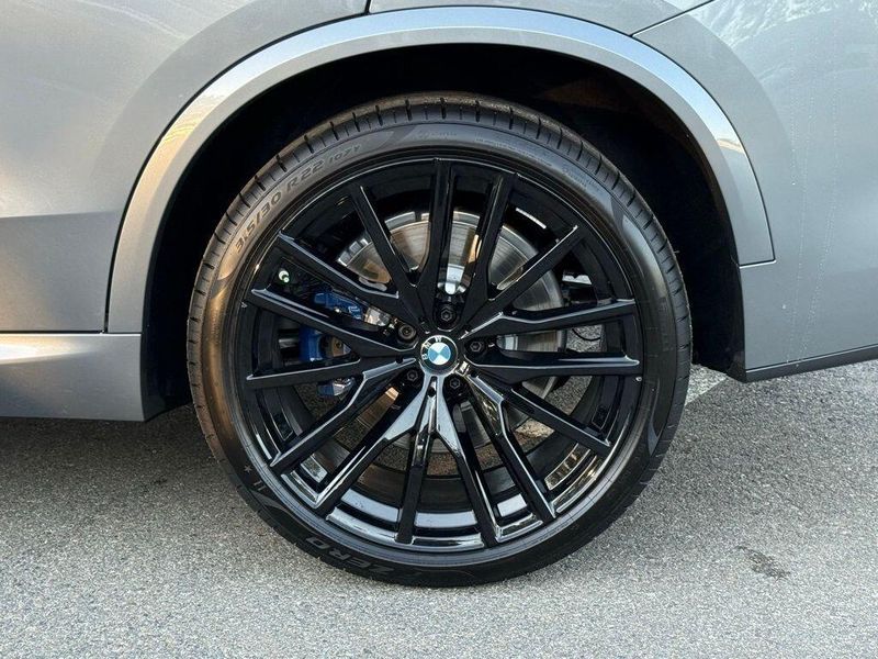 New 2026 BMW X5 M60iImage 18
