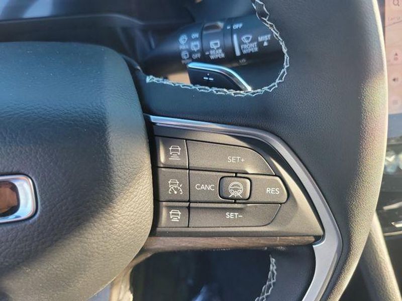 New 2026 Jeep Grand Cherokee Limited 4x4