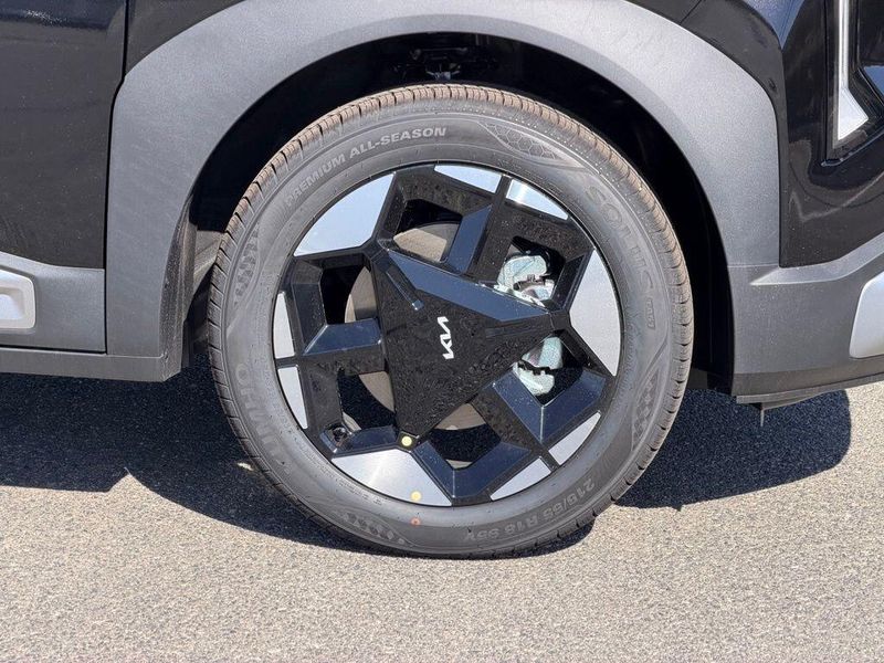 New 2027 Kia Seltos EXImage 9