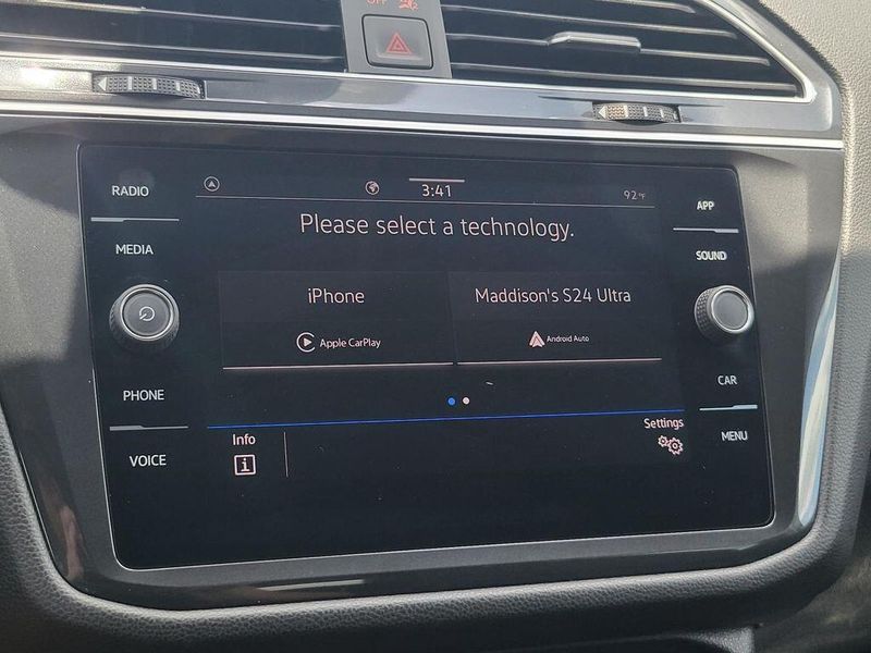 2024 Volkswagen Tiguan 2.0T SEImage 17