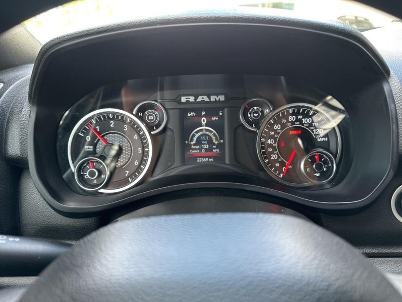 2022 RAM 2500 TradesmanImage 32