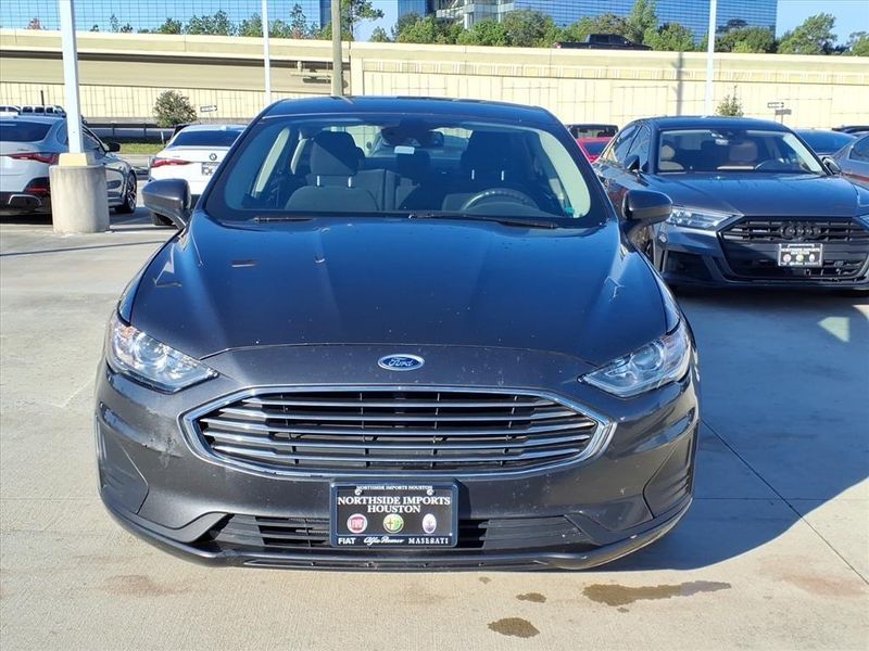 Used 2019 Ford Fusion SEImage 4