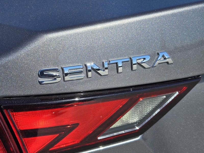 Used 2022 Nissan Sentra SV CVT