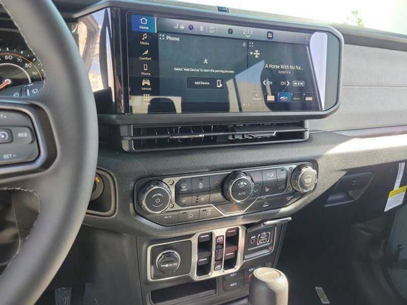 New 2026 Jeep Gladiator Sport S 4x4