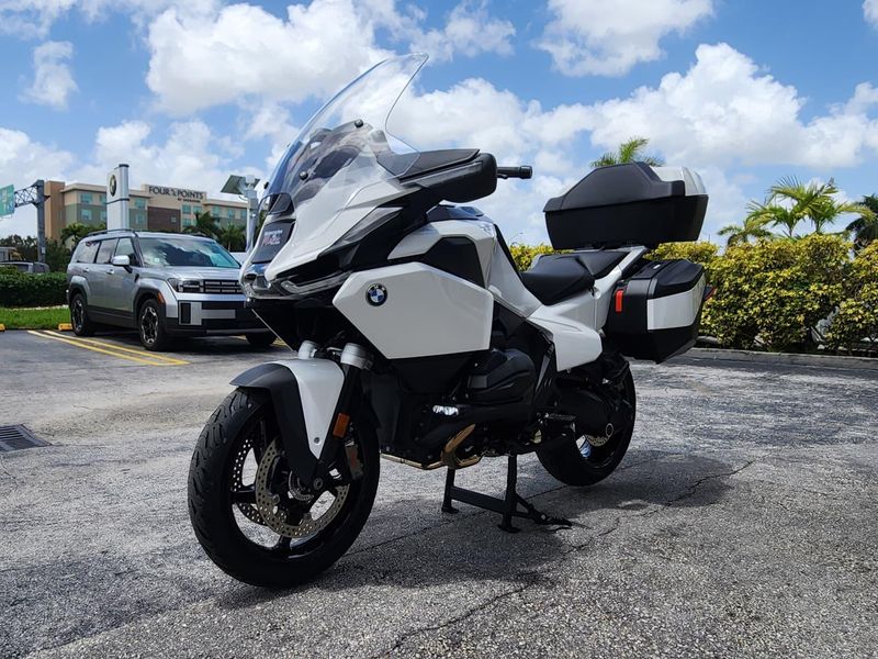2026 BMW R 1300 RTImage 3