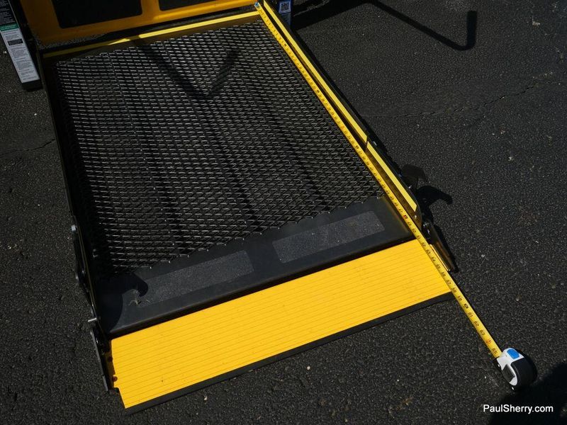 2023 RAM ProMaster 2500 Window Van High RoofImage 14