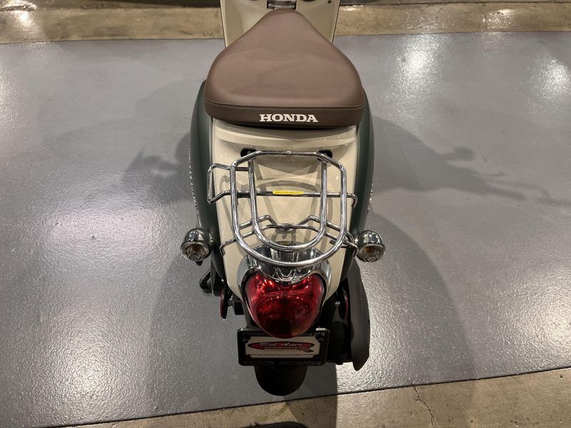 New 2024 Honda Metropolitan Image 17