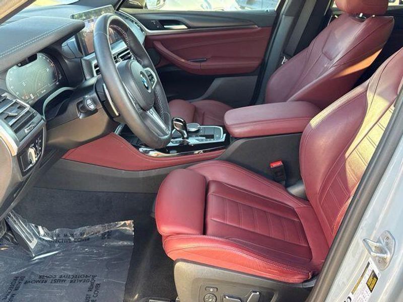 Used 2025 BMW X4 M40iImage 18