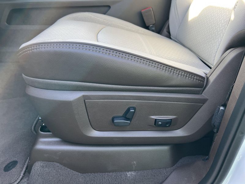 New 2026 RAM 2500 Laramie Crew Cab 4x4 6