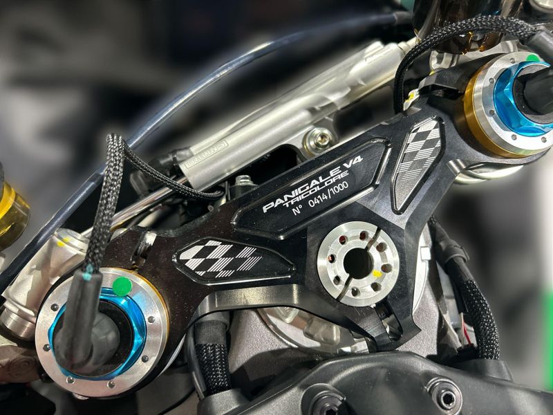 Used 2025 Ducati PANIGALE V4 TRICOLORE Image 25