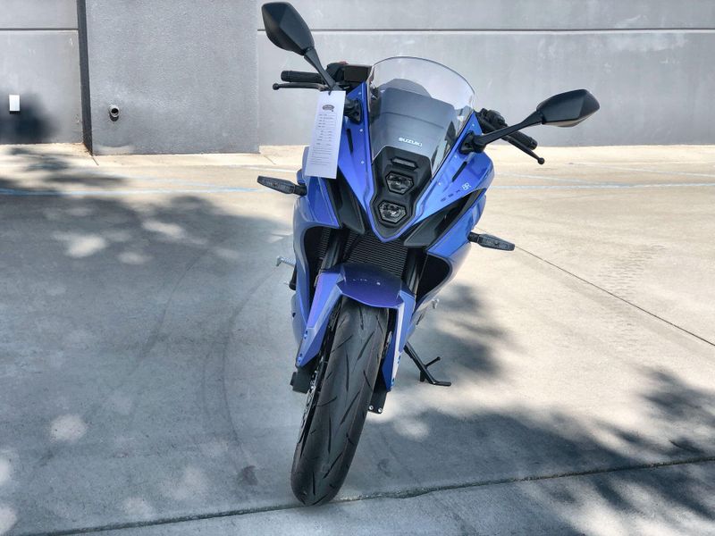 New 2026 Suzuki GSX-8R Image 12