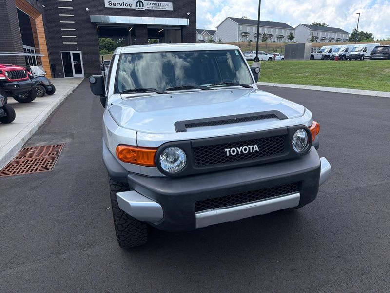 Used 2007 Toyota FJ Cruiser Image 9