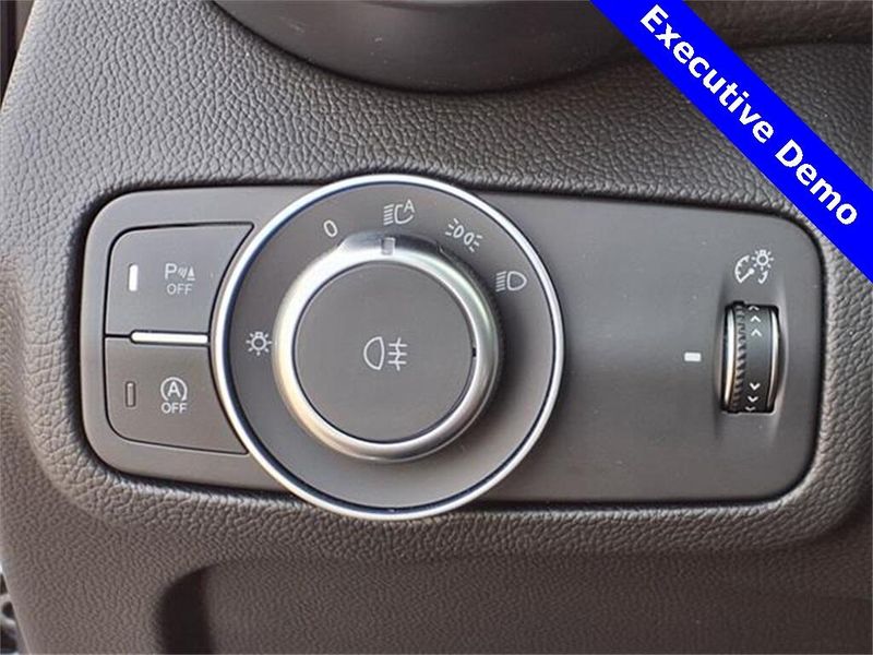 New 2025 Alfa Romeo Giulia RwdImage 17