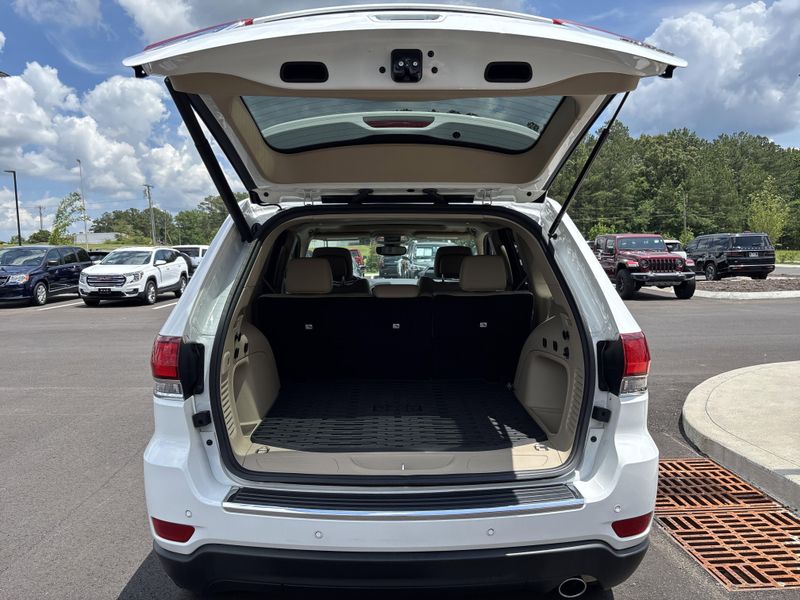 Used 2021 Jeep Grand Cherokee LimitedImage 5