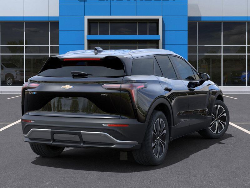 New 2025 Chevrolet Blazer EV AWD LTImage 4