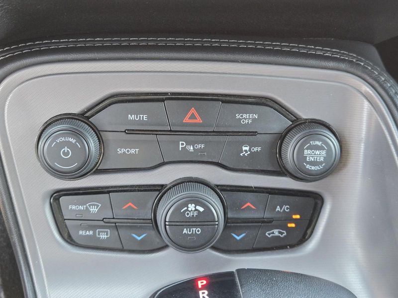 Used 2023 Dodge Challenger R/T RWD