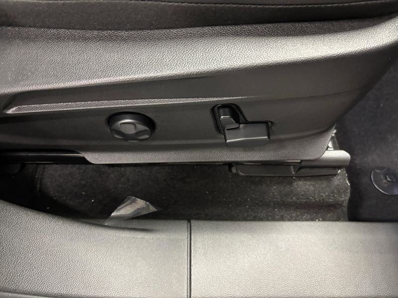 New 2025 Alfa Romeo Stelvio AwdImage 13