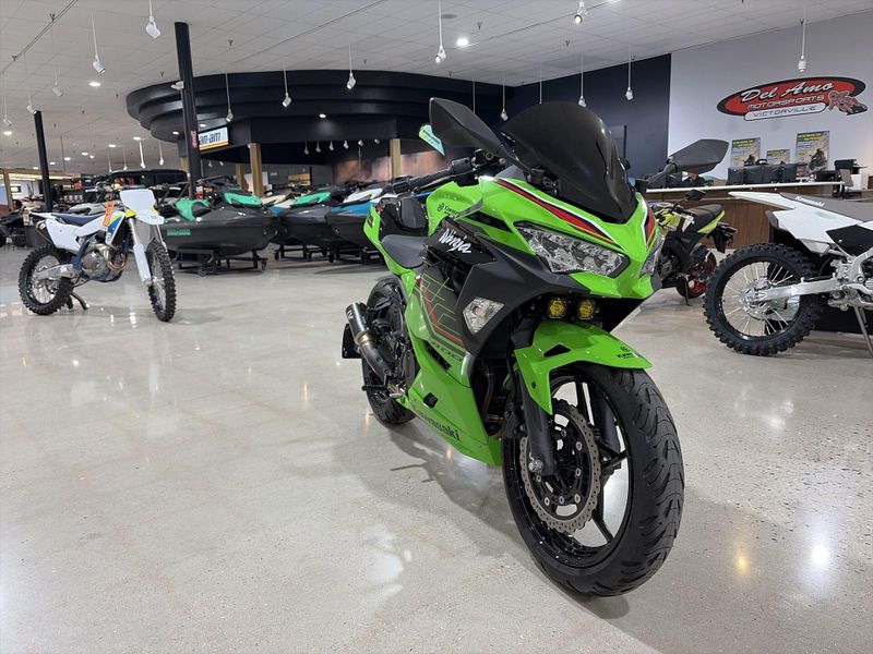 Used 2023 Kawasaki NINJA 400 Image 11