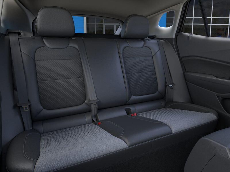 New 2025 Chevrolet Trax LTImage 17