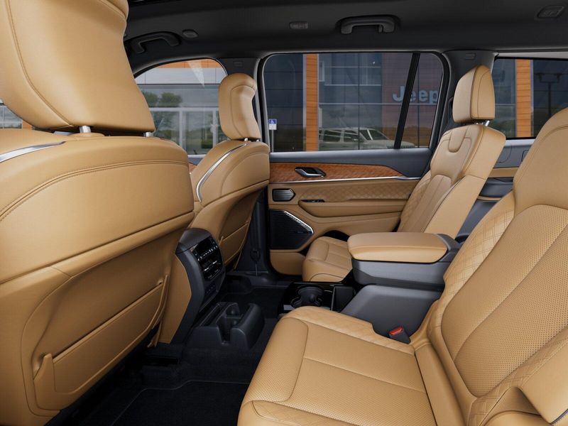 New 2026 Jeep Grand Cherokee L Summit 4x4Image 49