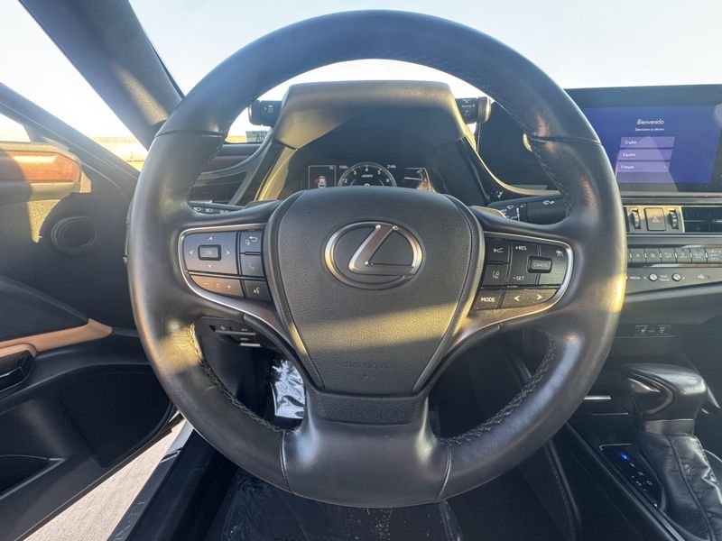 Used 2024 Lexus ES 350Image 22