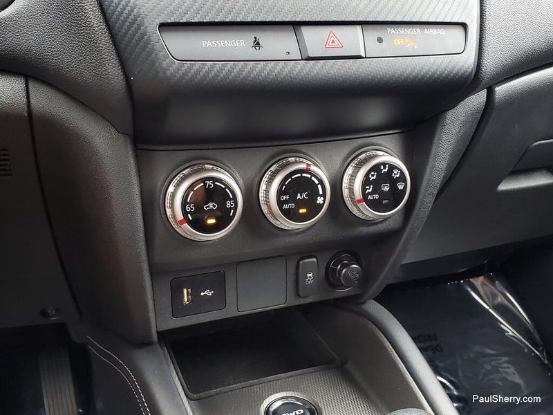 Used 2025 Mitsubishi Outlander Sport SE