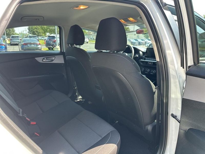 2024 Kia Forte LXSImage 18