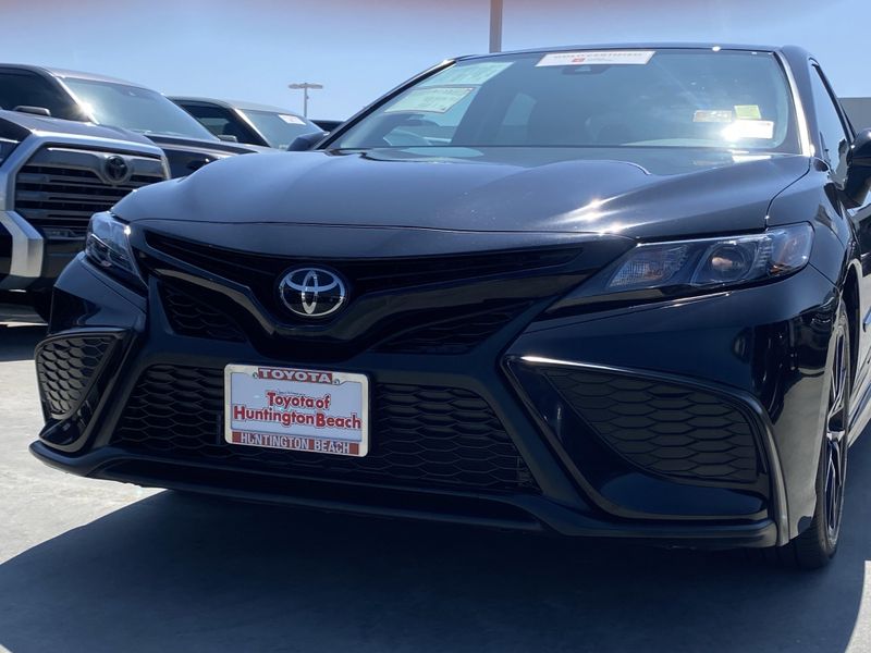 Used 2024 Toyota Camry SEImage 7