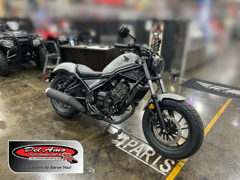 New 2026 Honda REBEL 300 E-CLUTCH Image 1