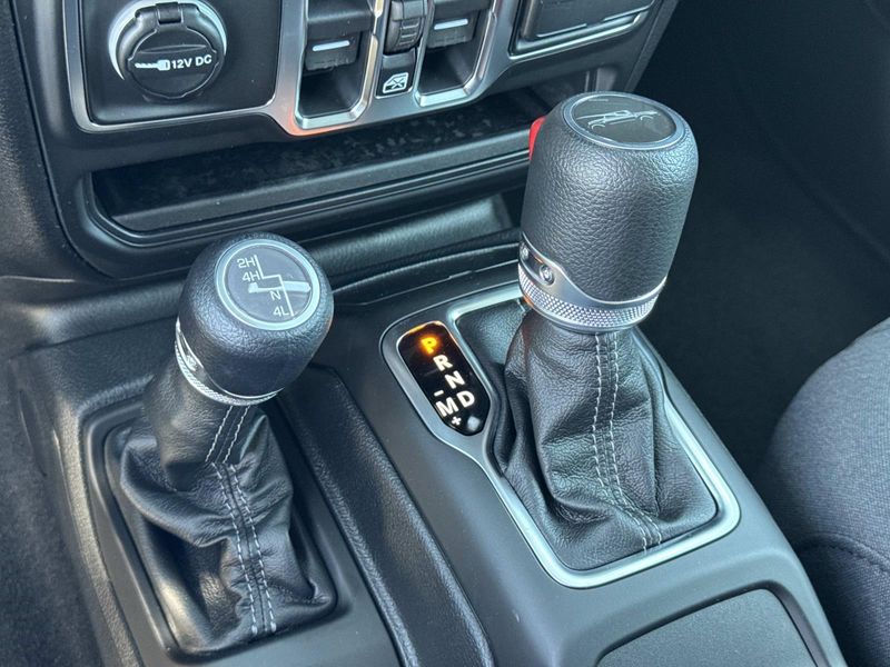 New 2026 Jeep Gladiator Sport S 4x4