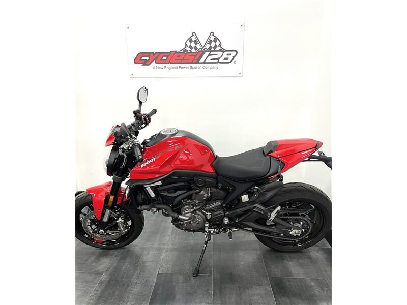 Used 2024 Ducati MONSTER PLUS Image 4