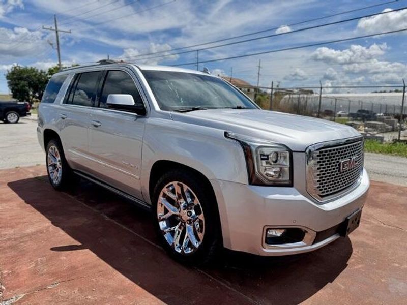 2017 GMC Yukon DenaliImage 3