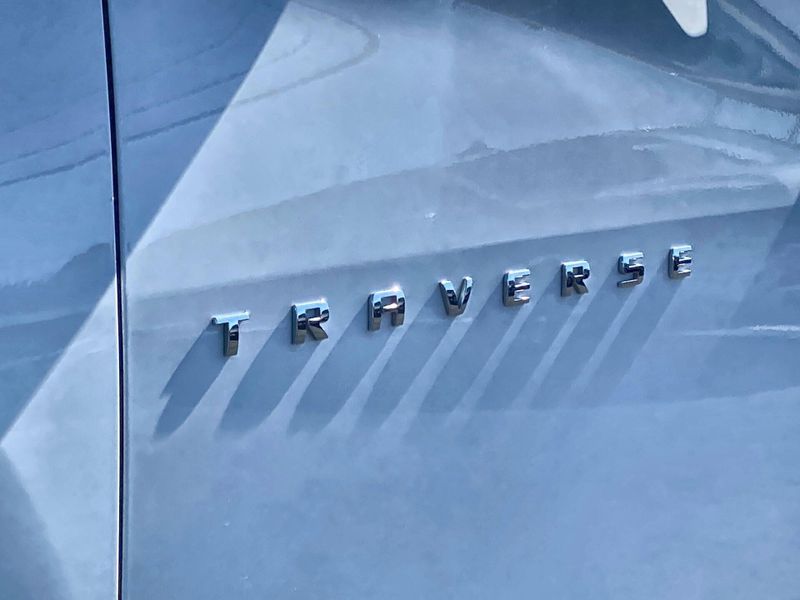 Used 2022 Chevrolet Traverse LSImage 31