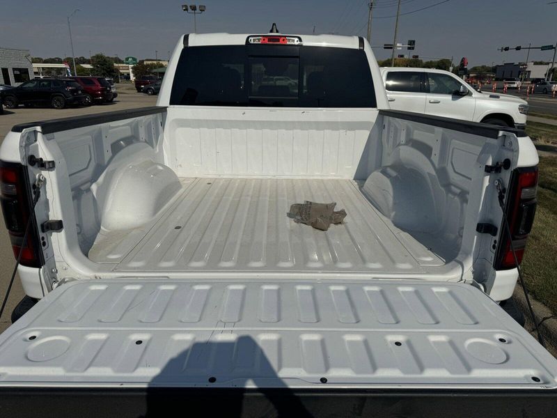 2021 RAM 1500 RebelImage 9