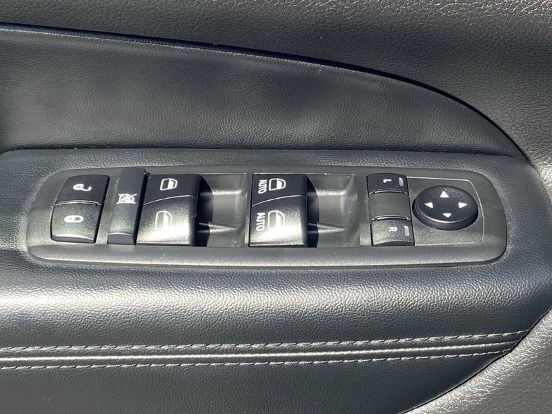 2017 Jeep Grand Cherokee AltitudeImage 20