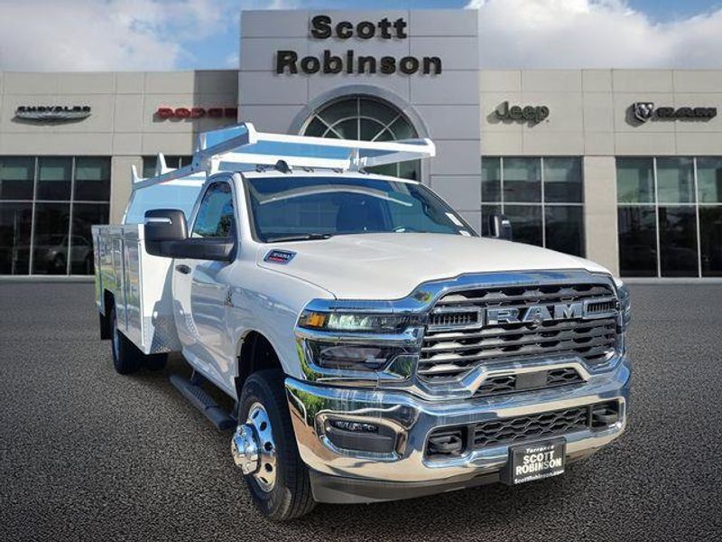 New 2025 RAM 3500 Tradesman Chassis Regular Cab 4x2 84' Ca
