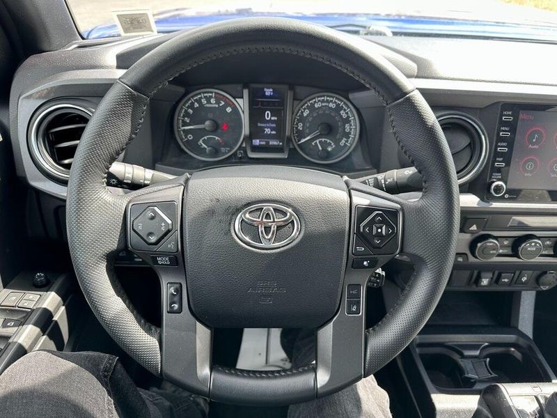 2023 Toyota Tacoma TRD Off-RoadImage 2