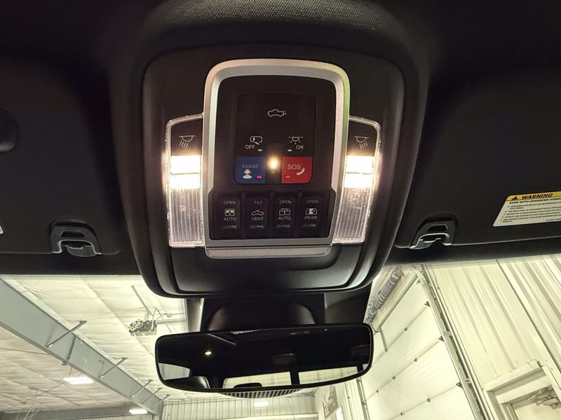 Used 2021 RAM 1500 LimitedImage 19