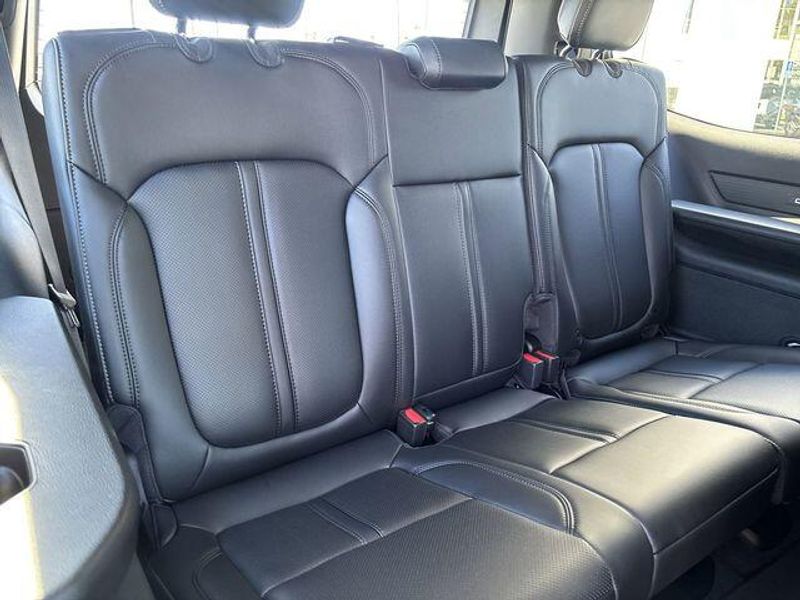 2026 Jeep Grand Wagoneer 4x4Image 15