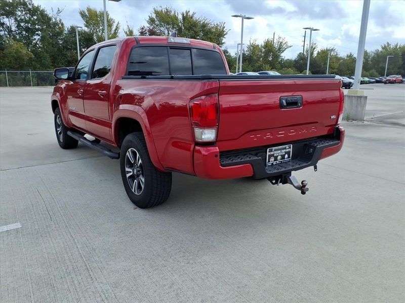 Used 2016 Toyota Tacoma TRD SportImage 15