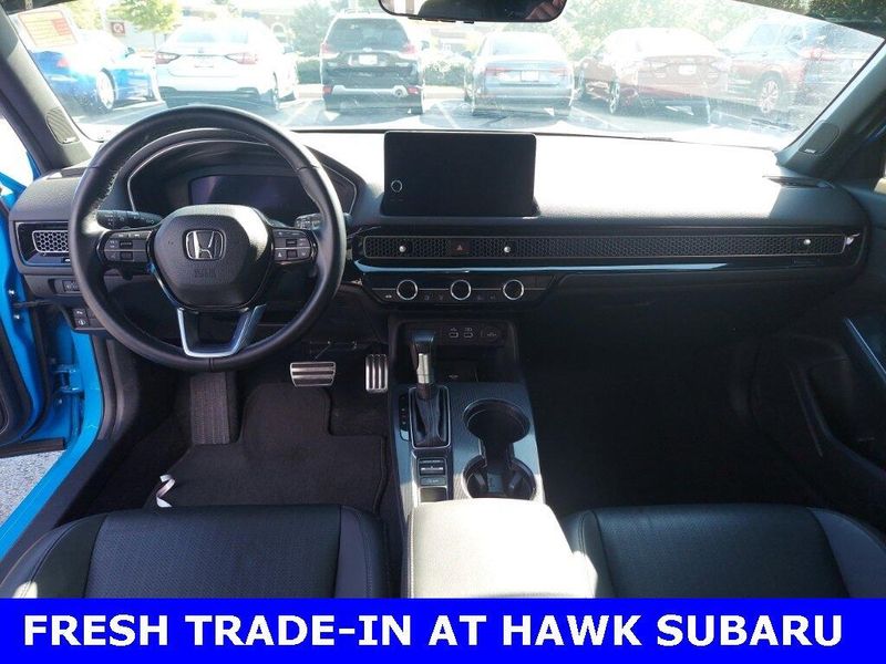2024 Honda Civic Hatchback Sport Touring photo 8