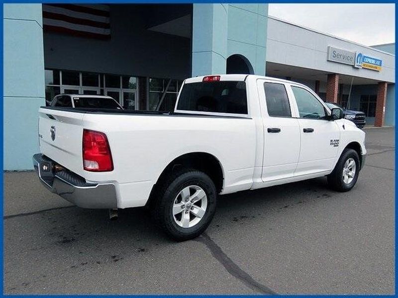 2024 RAM 1500 Classic SLTImage 7